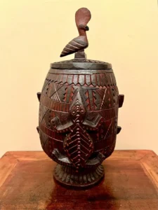 Boite sculptée africaine Dogon