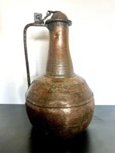 Grande jarre marocaine en cuivre martelé