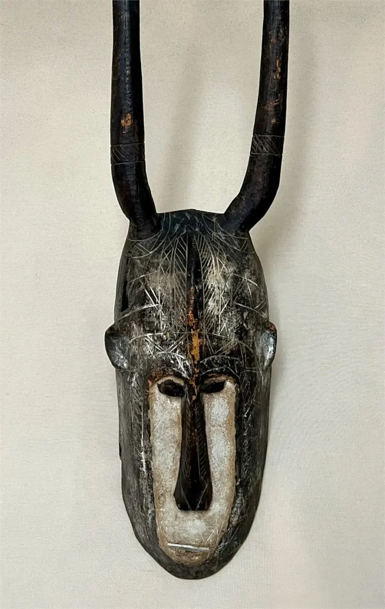 Grand masque africain ancien Mossi / Bobo – Burkina Faso – début XXe siècle – 126 cm