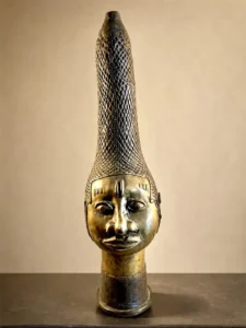 Tête d’Iyoba en bronze – Reine mère du Bénin