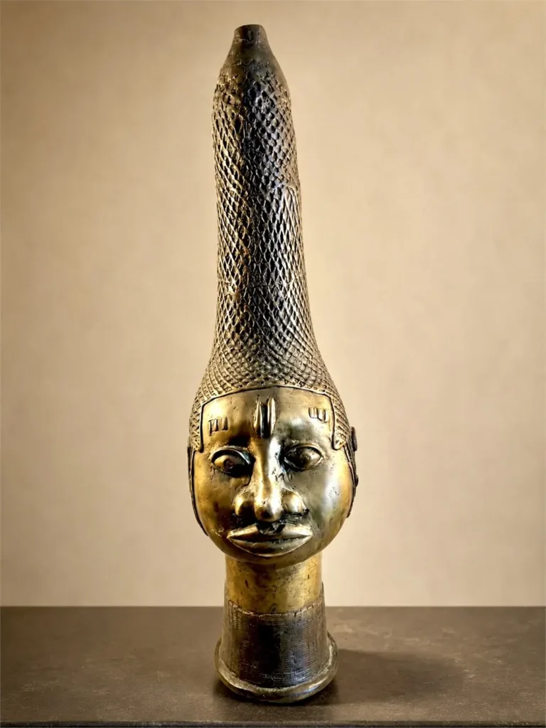 Tête d’Iyoba en bronze – Reine mère du Bénin