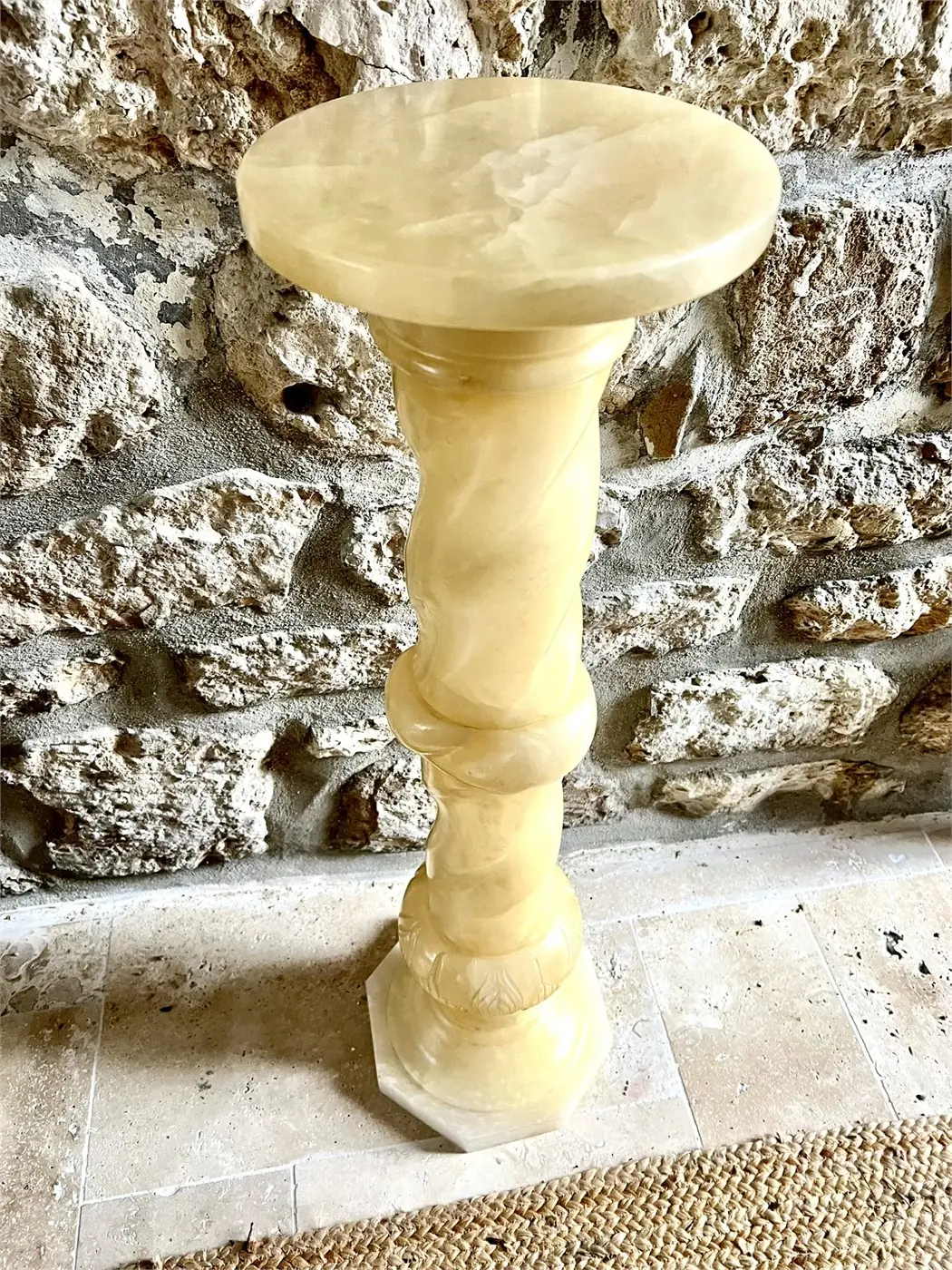Sellette en albâtre Italie – colonne torsadée – 90 cm