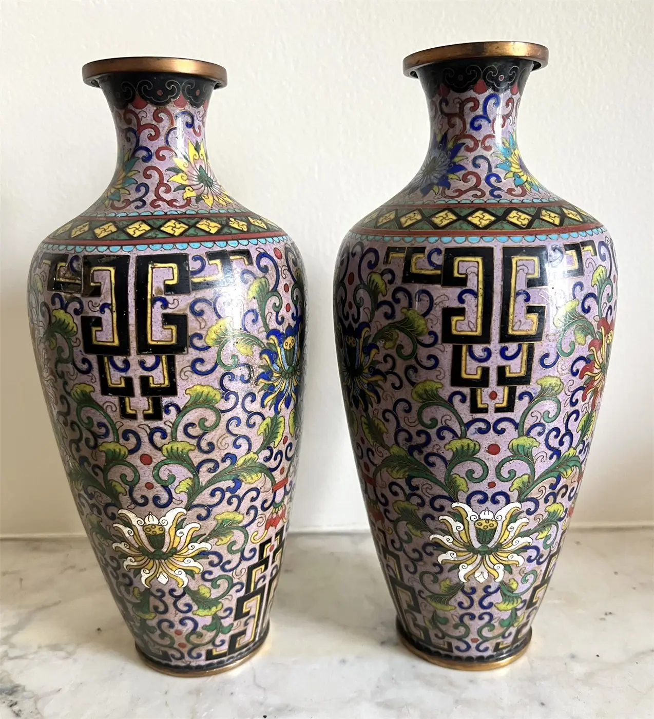 Paire de vases cloisonnés asiatiques – 23 cm – Exposition coloniale 1931