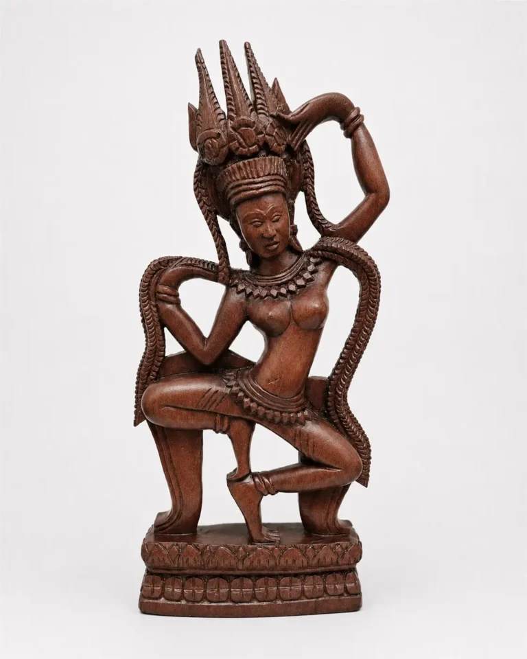 Danseuse khmère Aspara Bois Cambodge