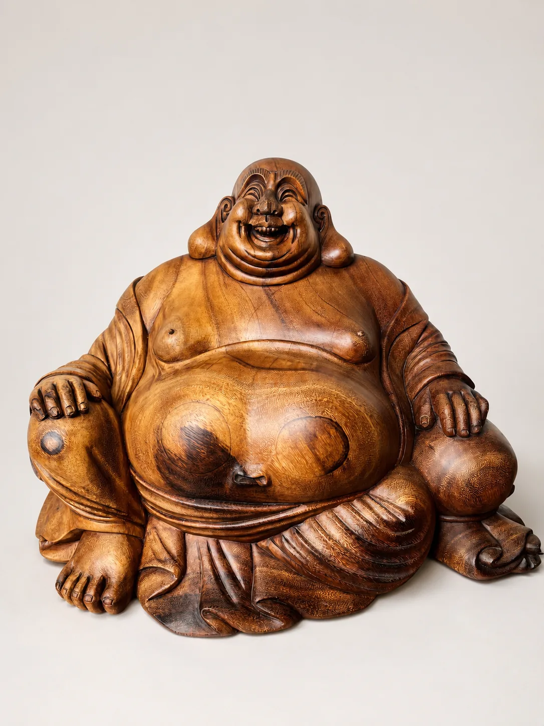 Grande sculpture de Budai en bois massif – Indonésie