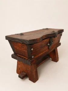 Coffret rustique espagnol en bois massif