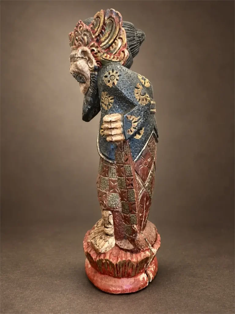 pretre pedanda balinais en bois polychrome 04