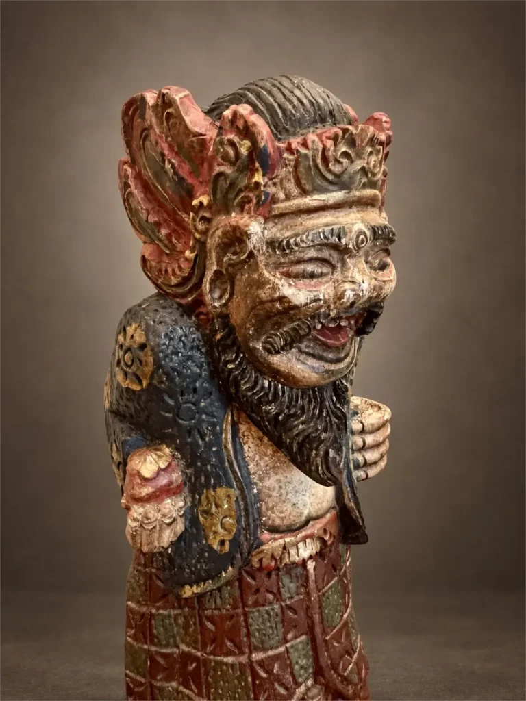 pretre pedanda balinais en bois polychrome 07