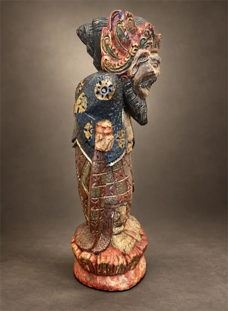 pretre pedanda balinais en bois polychrome 08