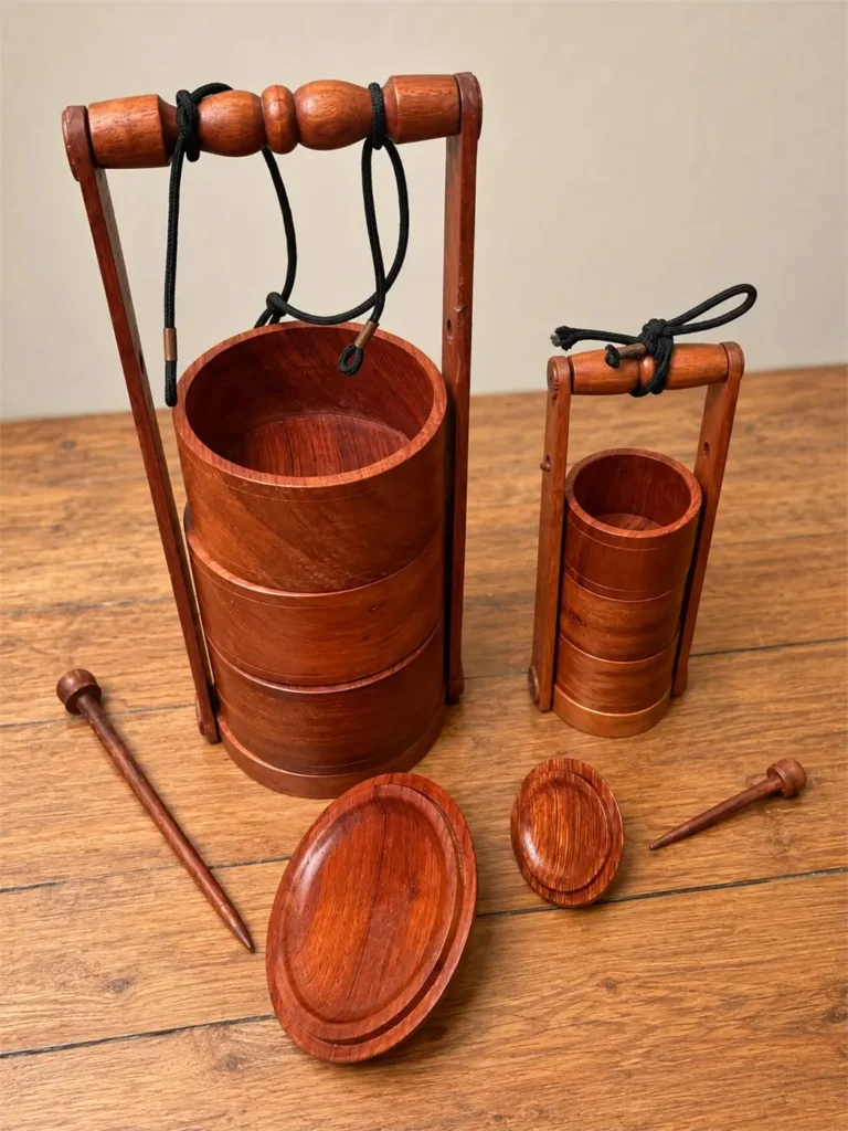 tiffins birmans en bois 02